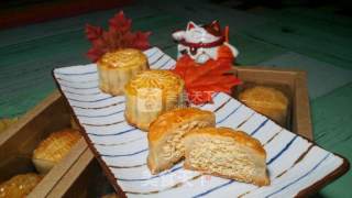 Cantonese-style Coconut Milk Fragrant Mooncakes recipe