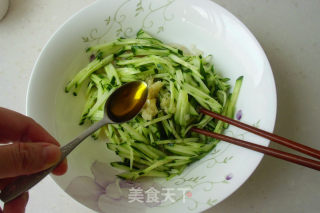 Cucumber Mixed Jellyfish recipe