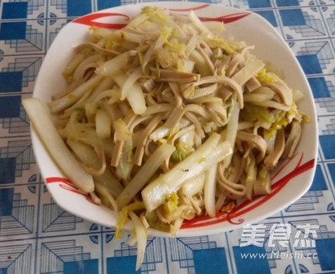 Stir-fried Shredded Tofu with Cabbage Heart recipe