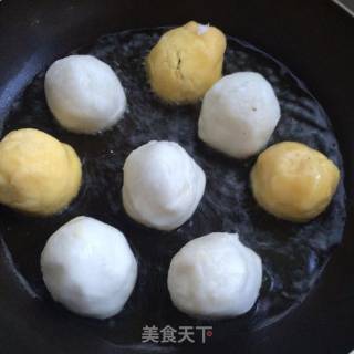 Pan-fried Golden and Silver Eggs recipe