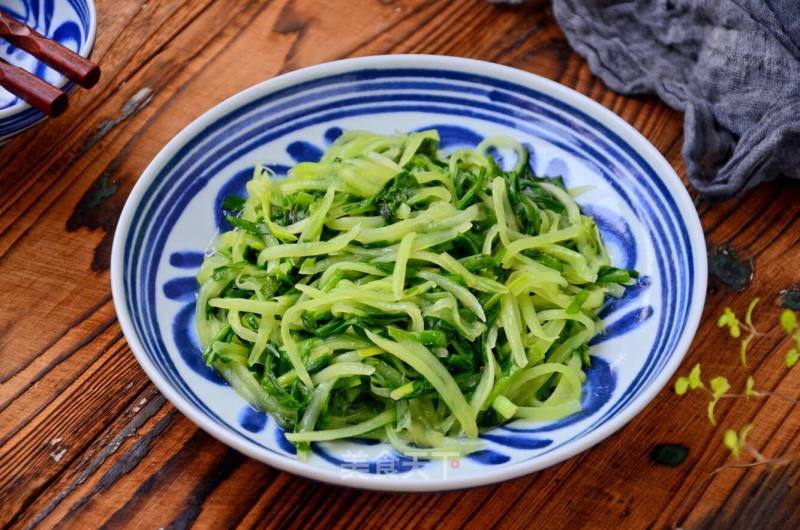 Stir-fried Lettuce with Leek recipe