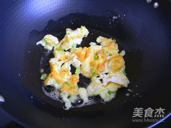 Egg-flavored Fruit Fried Rice recipe