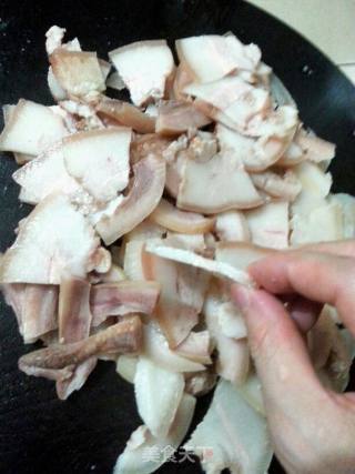 Stir-fried Pork Head with Pickles recipe