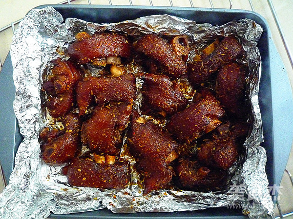 Spicy Roast Pork Trotters recipe