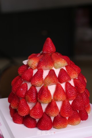 Strawberry Tower Cake recipe