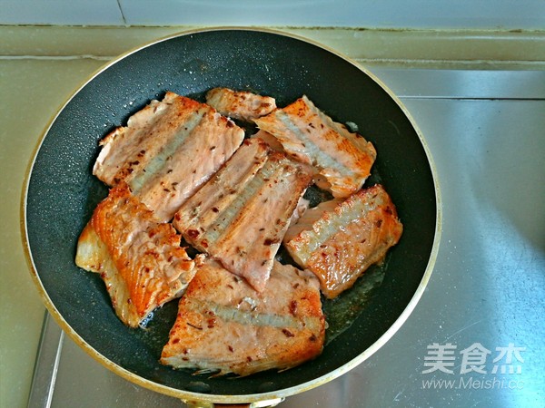 Fried Salmon Bone recipe