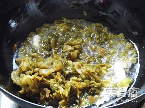 Sauerkraut Fish with Green Pepper recipe