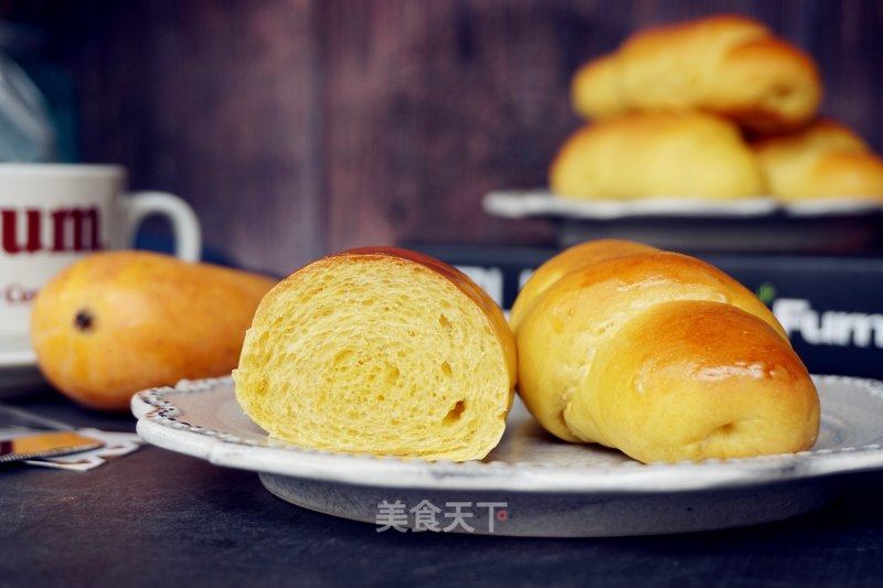 Mango Bread Roll recipe