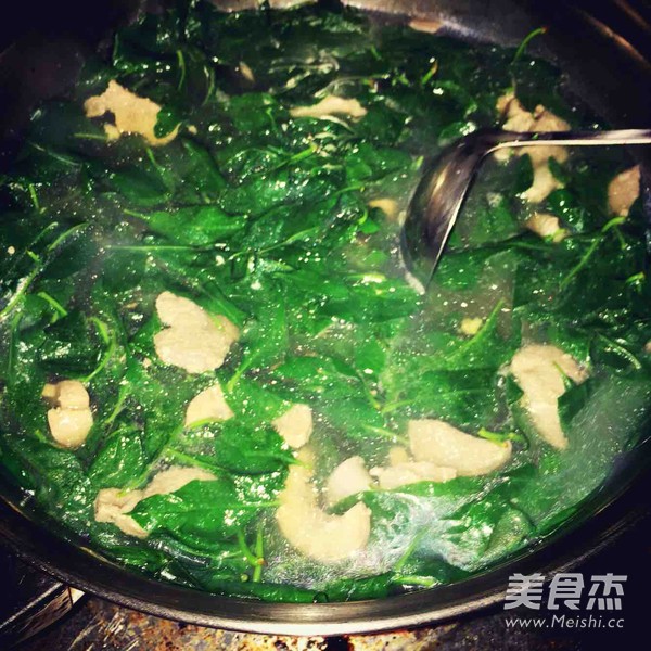 Wolfberry Leaf Pork Miscellaneous Soup recipe