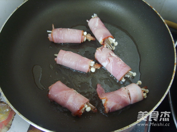 Shrimp and Enoki Mushroom Bacon Wraps recipe