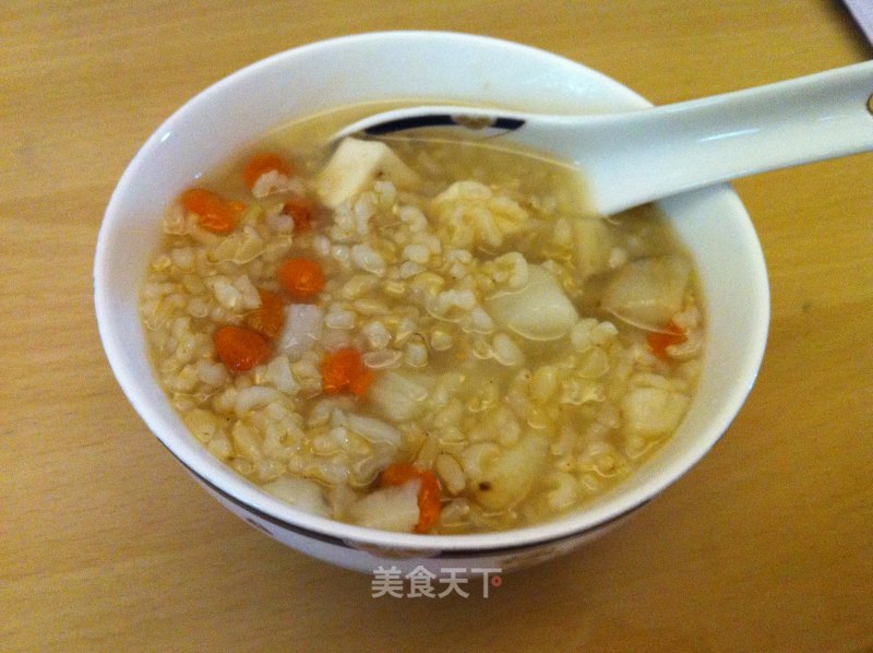 Spleen Nourishing Stomach and Yam Brown Rice Congee