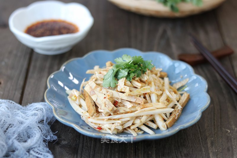 Dried Tofu Mixed with Cabbage Heart recipe