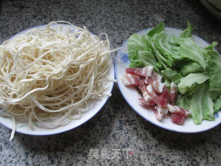 Bacon and Cabbage Noodle Soup recipe
