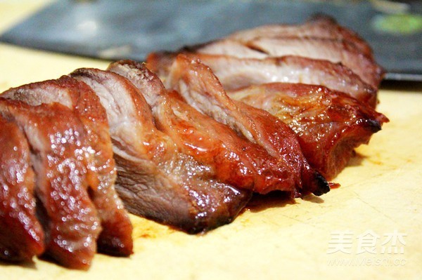 Sweet and Spicy Roast Pork Knuckle recipe