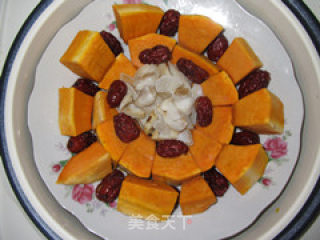 Steamed Pumpkin with Red Dates and Lily recipe