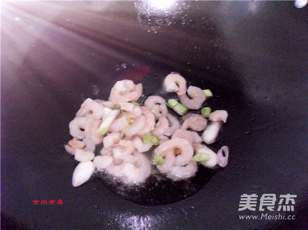 Scrambled Eggs with Shrimp recipe