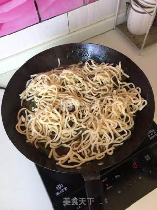 Sauce Pork Ribs Braised Noodles recipe