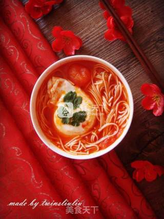 Tomato Egg Longxu Noodle Soup recipe