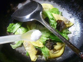 Black Fungus and Cabbage Boiled Egg Dumplings recipe