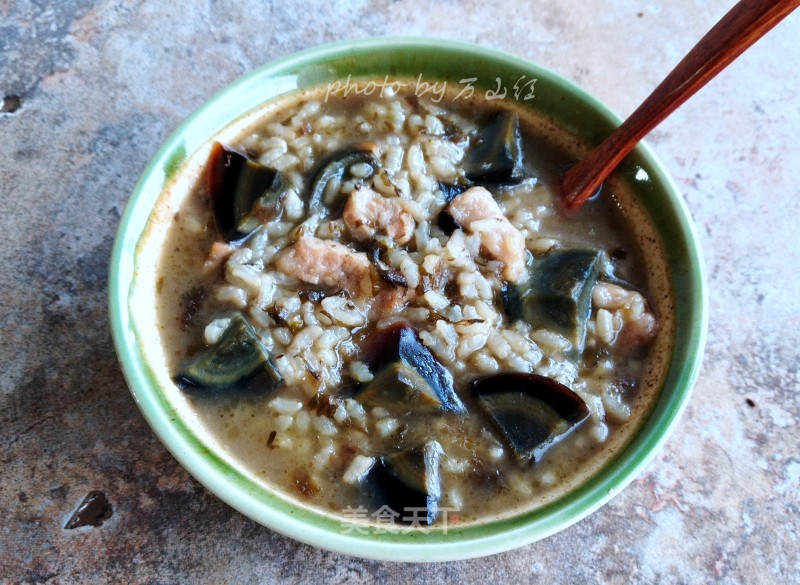 Congee with Preserved Egg and Lean Meat recipe