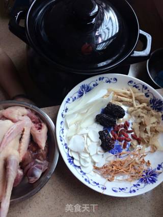 Liuwei Pigeon Soup recipe