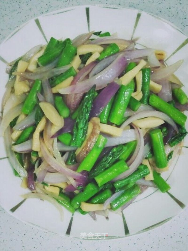 Stir-fried Asparagus with Pleurotus Eryngii recipe