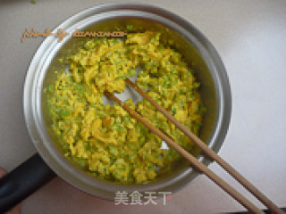 Stir-fried Celery with Soil Eggs recipe