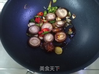 Fried Mushrooms in Oyster Sauce recipe