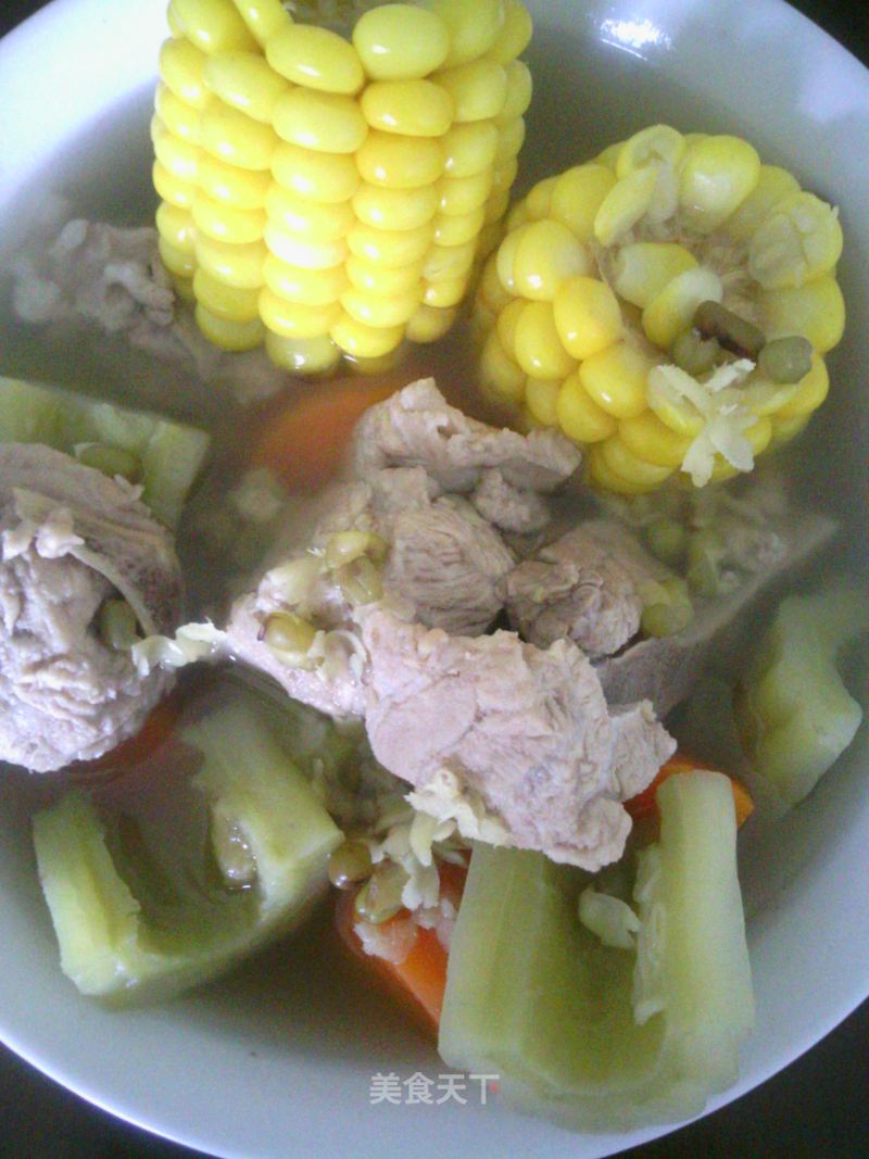 Preference The Taste of Bitter Gourd-corn Bitter Gourd Mung Bean Spine Soup