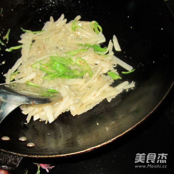 Green Pepper and Cold Potato Shreds recipe