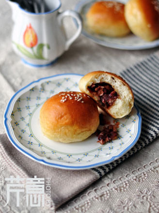 Barbecued Pork Meal Buns recipe