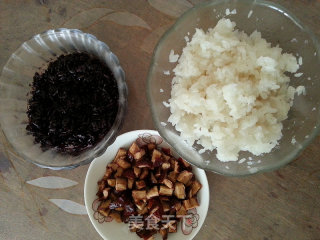 Black Rice and Red Dates Glutinous Rice Cake recipe