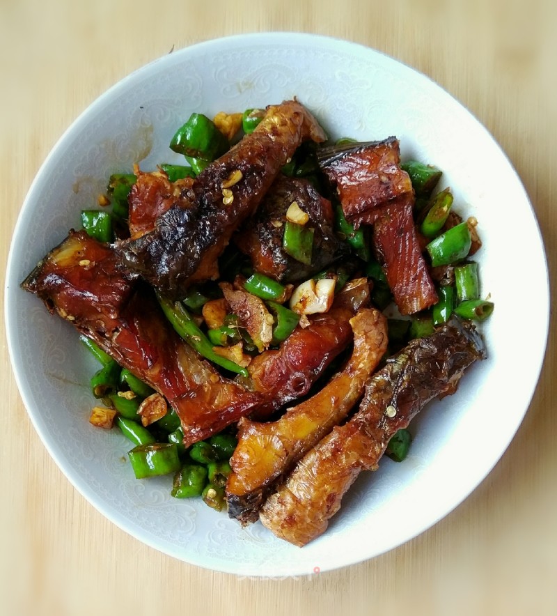 Stir-fried Chili with Cured Fish recipe