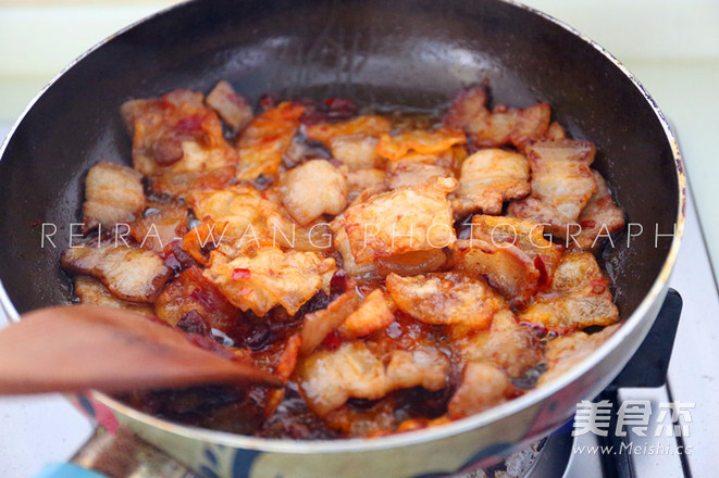 Twice-cooked Pork with Vetch Skin recipe