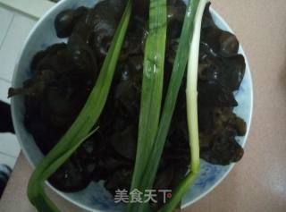 Fried Pork with Fungus recipe