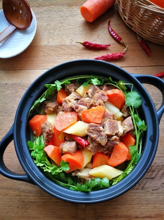 Braised Lamb with Carrots and Yam