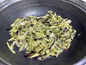 Pepper Eggplant Shreds recipe