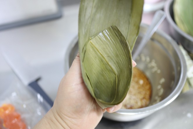 Salted Egg Yolk Soy Sauce Zongzi recipe