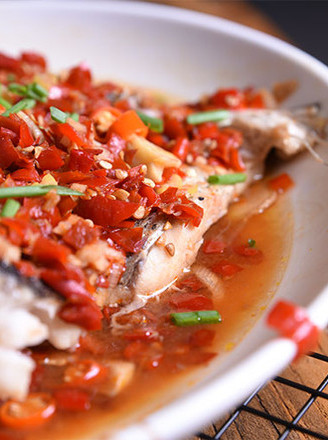 Steamed Fish Head with Chopped Pepper