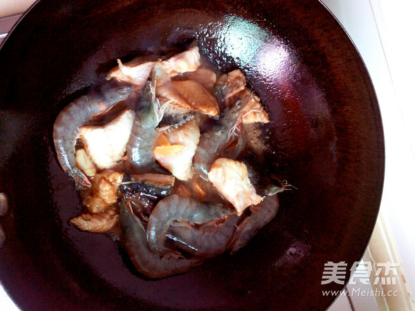 Sea Cucumber Braised Prawns recipe