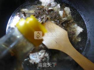 Grilled Keel with Bamboo Shoots and Dried Vegetables recipe