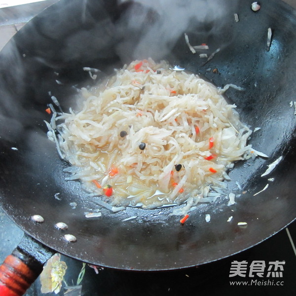 White Radish Shreds with Black Bean Sauce recipe