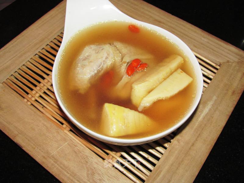 Winter Bamboo Shoots Chicken Soup recipe