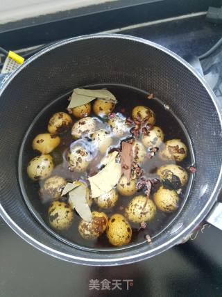 Marinated Quail Eggs recipe