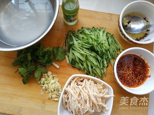 Chicken Shreds with Mustard Vermicelli recipe