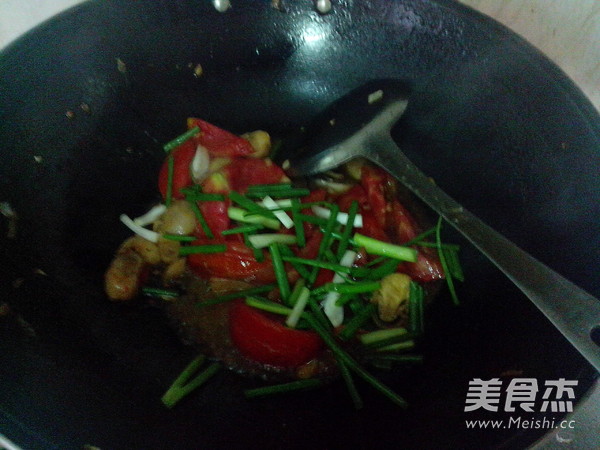 Stir-fried Straw Mushrooms with Tomatoes recipe