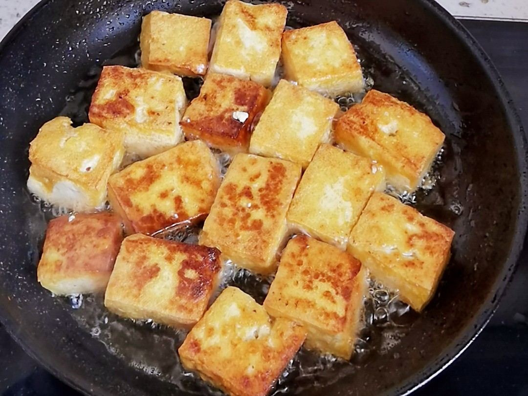 Tofu Do It Like This-lazy Version of Tofu in Tomato Sauce, Delicious to The Plate recipe
