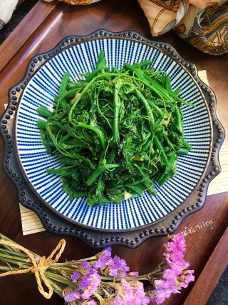 Vegetarian Fried Pea Sprouts recipe