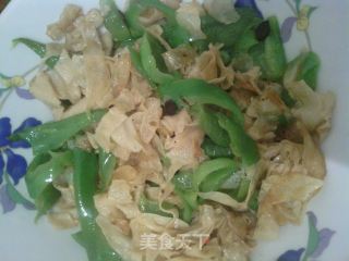 Continue to Stir-fry-green Pepper and Dried Tofu Skin recipe