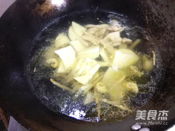 Winter Bamboo and Mushroom Chicken Soup recipe